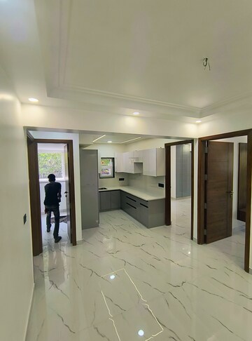 Room in 2.5 BHK Apartment at Sector 11 Dwarka – for Sale