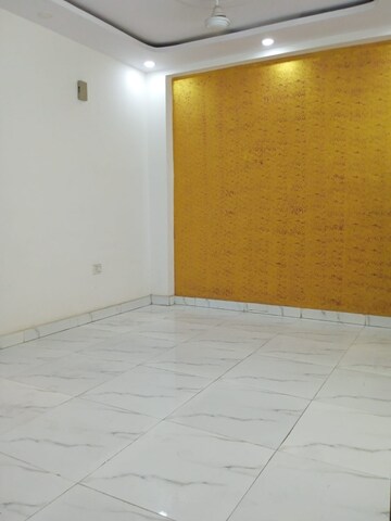 Room in 1 BHK Builder Floor at Mahavir Enclave 2 – for Sale