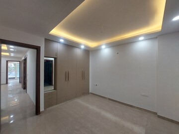 Bedroom in 3 BHK Builder Floor at Mukherjee Nagar – for Sale