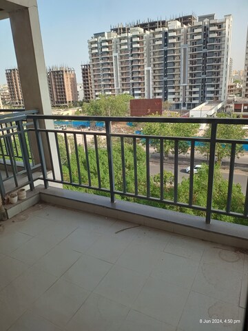 Balcony in 3.5 BHK Apartment at Landmark Imperial Heights, Sector 88 – for Sale