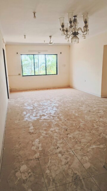 Room in 3 BHK Apartment at Lake View, Aarey Colony – for Sale