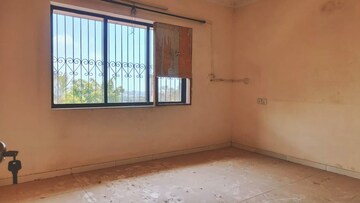 Room in 3 BHK Apartment at Lake View, Aarey Colony – for Sale