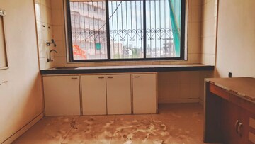 Room in 3 BHK Apartment at Lake View, Aarey Colony – for Sale