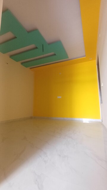 Room in 2 BHK Independent House at Wazirganj – for Sale