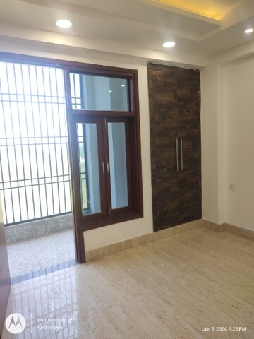 Room in 3 BHK Builder Floor at Mehrauli – for Sale