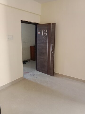 Room in 1 BHK Apartment at Ornate Galaxy, Naigaon East – for Sale