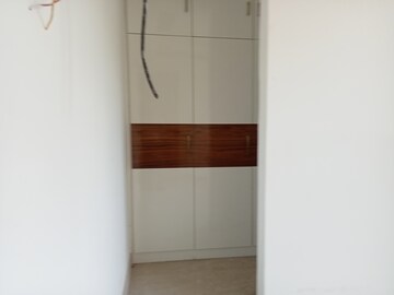 Furnished Amenities in 3 BHK Builder Floor at Sector 7 Dwarka – for Sale