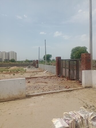 Plot For Resale in Vaidpura Greater Noida  7097065