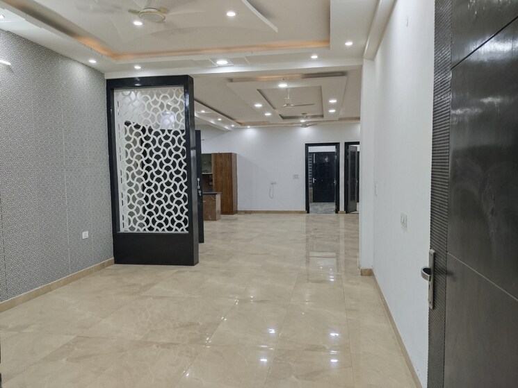 Room, green fields colony 4 Bedroom 4000 Sq.Ft. Builder Floor In Green Fields Colony Faridabad 7097198