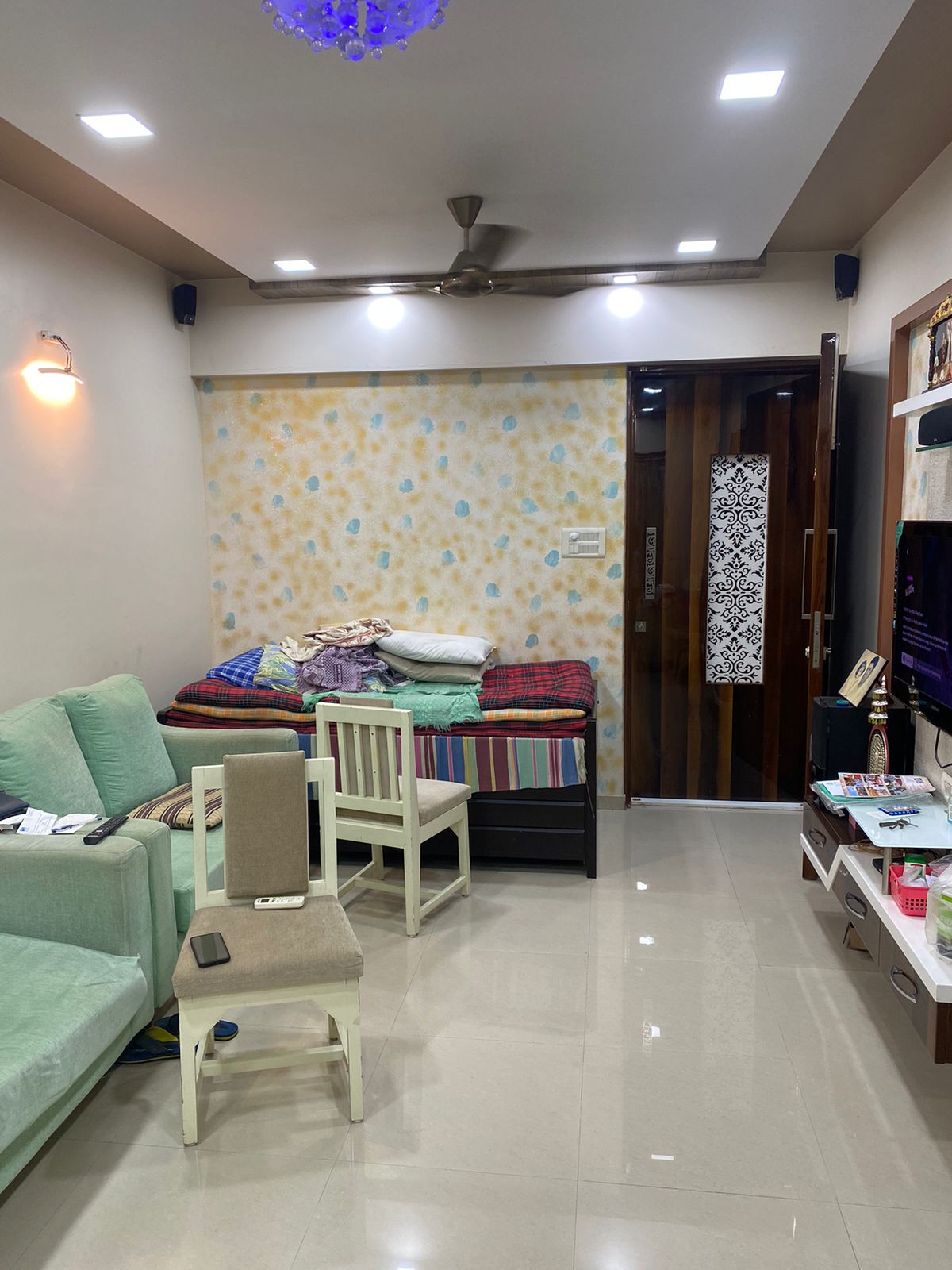 2 BHK Apartment For Resale in Lokhandwala Octacrest Kandivali East Mumbai  7097448