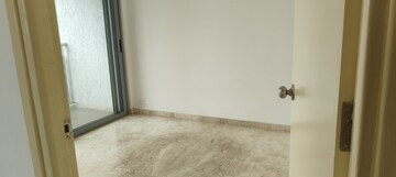 Attached Bathroom in 2.5 BHK Apartment at Imperial Heights Goregaon West, Goregaon West – for Rent