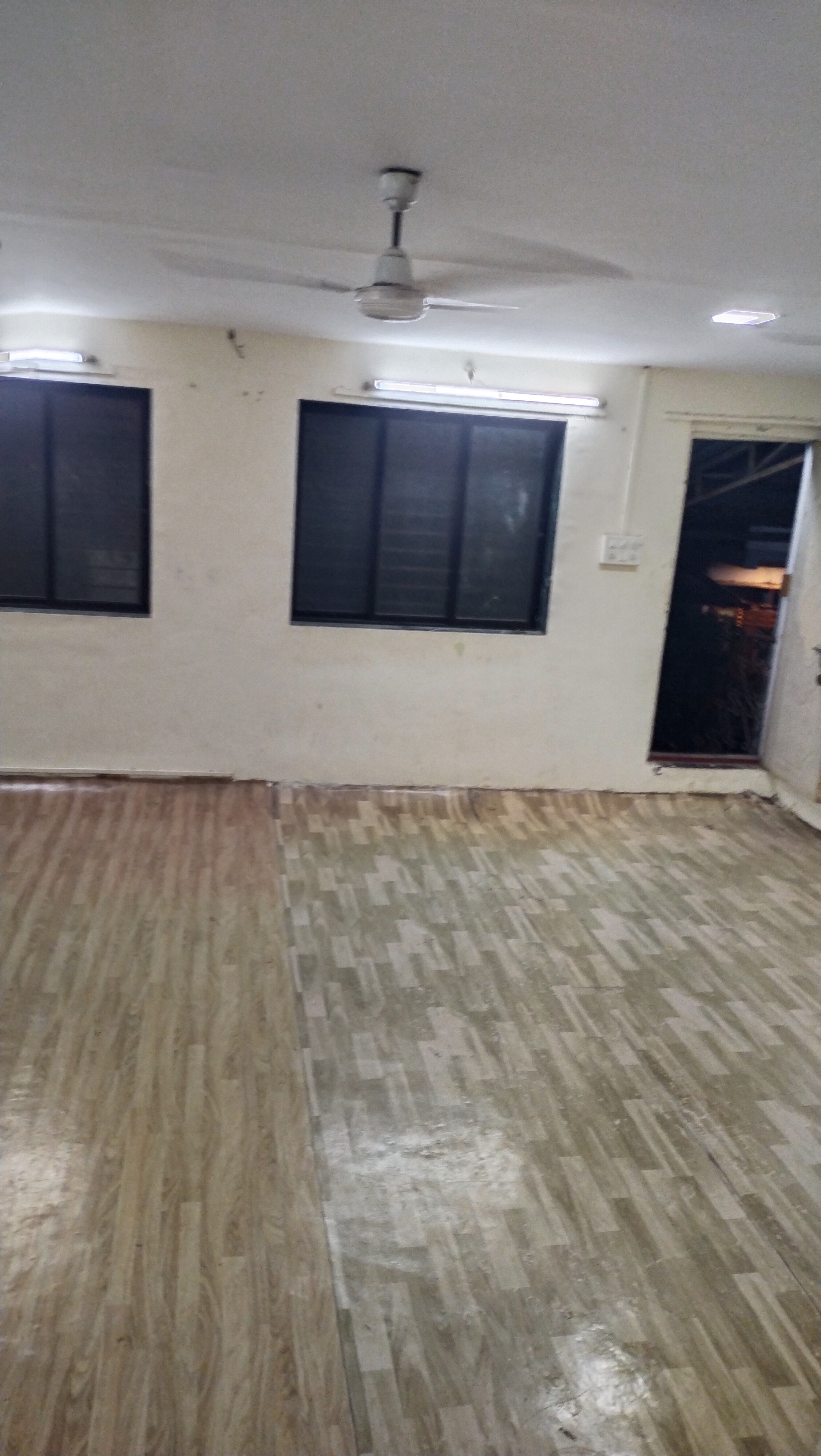 Commercial Office Space 1000 Sq.Ft. For Rent in Kurla East Mumbai  7098188