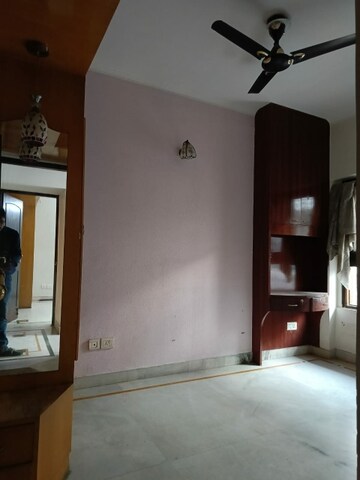 Room in 3.5 BHK Builder Floor at Uppal Southend, Sector 49 – for Sale