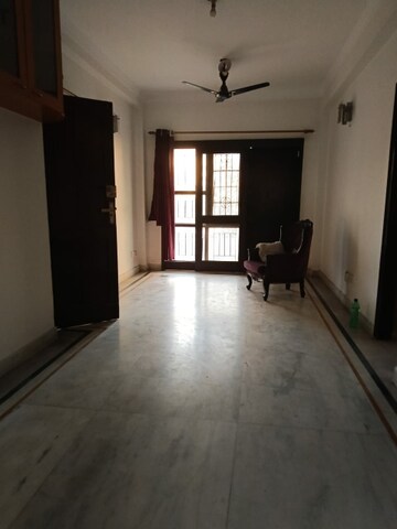 Room in 3.5 BHK Builder Floor at Uppal Southend, Sector 49 – for Sale