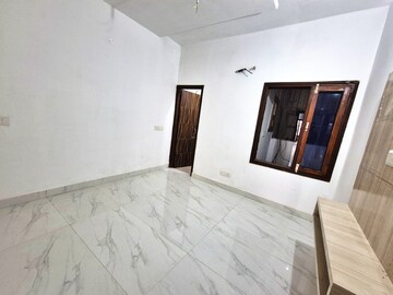Room in 3 BHK Apartment at Vip Road – for Sale