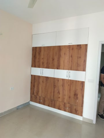 Furnished Amenities in 2 BHK Apartment at Suncity Avenue 76, Sector 76 – for Sale