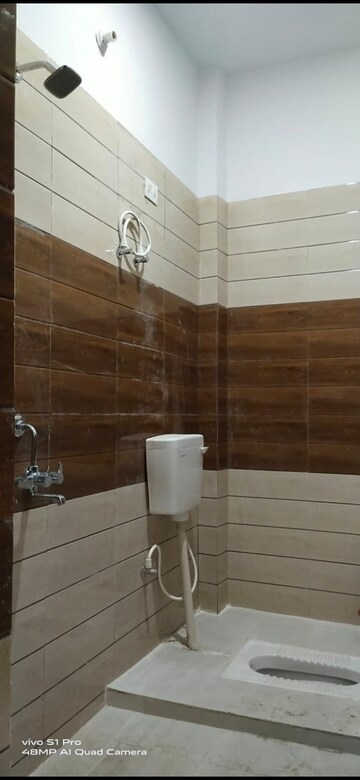 Bathroom in 3 BHK Independent House at Faizabad Road – for Sale