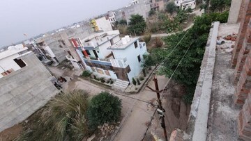  Plot For Sale in Jhalwa