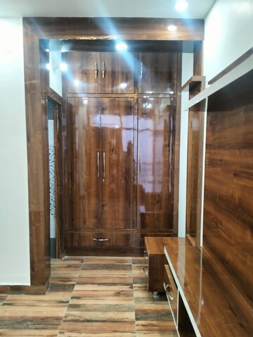 Furnished Amenities in 4 BHK Builder Floor at Sector 40 – for Sale