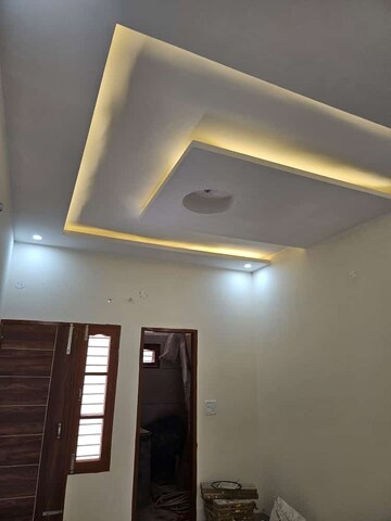 Room in 3 BHK Independent House at Guru Teg Bahadur Nagar – for Sale