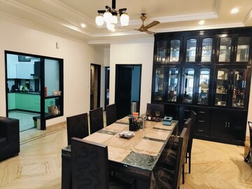 Bedroom in 6+ BHK Independent House at Sector 61 – for Sale