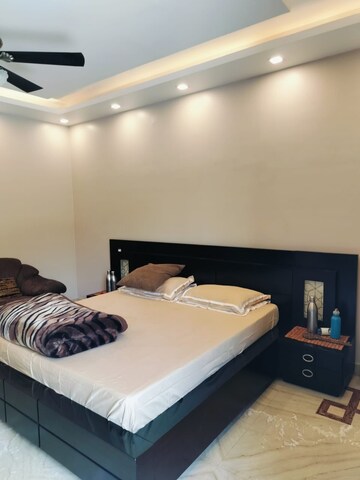 Bedroom in 6+ BHK Independent House at Sector 61 – for Sale