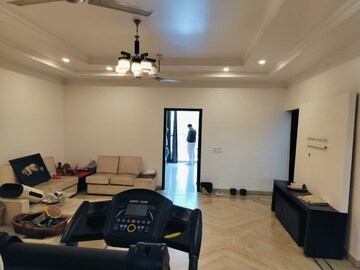 Master Bedroom in 6+ BHK Independent House at Sector 61 – for Sale
