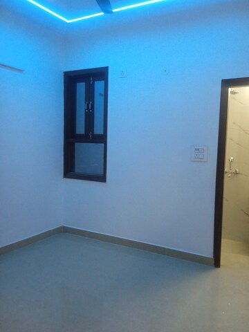Room in 2 BHK Builder Floor at Igi Airport Area – for Sale