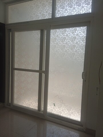 Room in 2 BHK Builder Floor at Igi Airport Area – for Sale