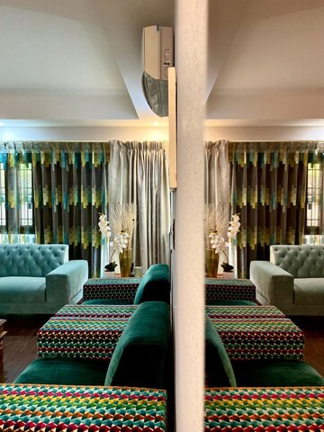 Bedroom in 5 BHK Independent House at Sector 40 – for Sale