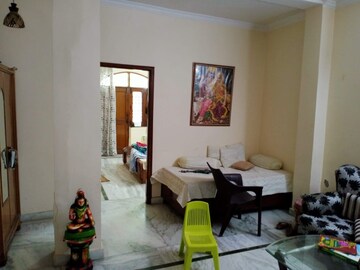 Living Room in 6+ BHK Independent House at Sector 40 – for Sale