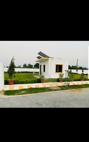  Plot – Exterior View View at Star City, Alambagh - for Sale