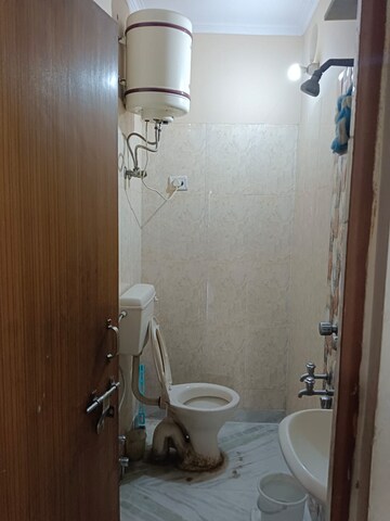 Bathroom in Studio Builder Floor at Lajpat Nagar – for Rent
