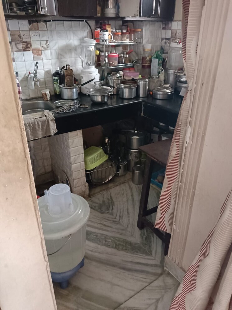 Kitchen, lajpat nagar Studio 453 Sq.Ft. Builder Floor In Lajpat Nagar Delhi 7100375