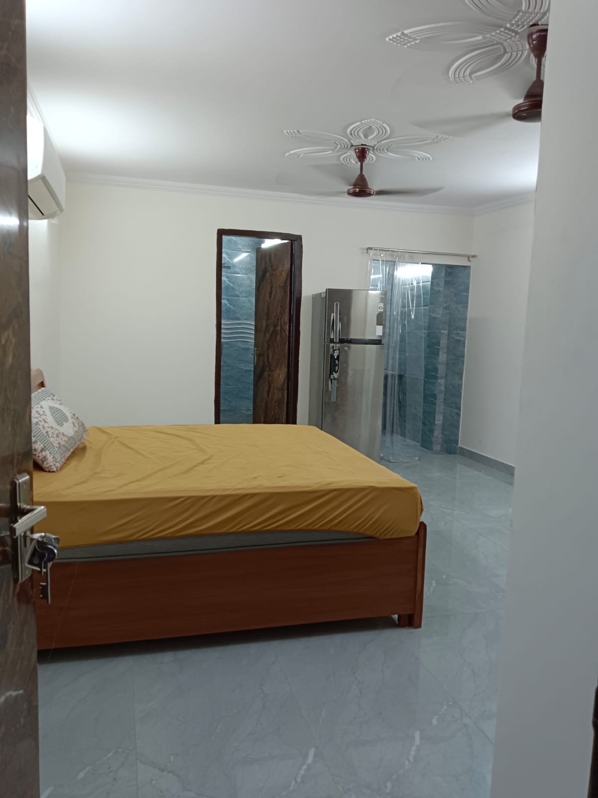 Studio Builder Floor For Rent in Lajpat Nagar Delhi  7100489