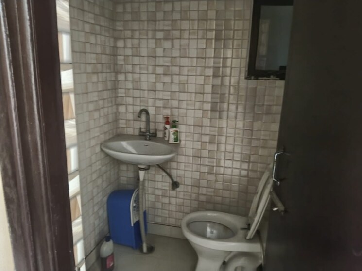 Bathroom, jkg-palm-resort 2 Bedroom 1000 Sq.Ft. Apartment In Raj Nagar Extension Ghaziabad 7100572
