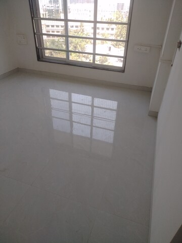 Room in 3 BHK Apartment at Rajasthan CHS, Andheri East – for Sale