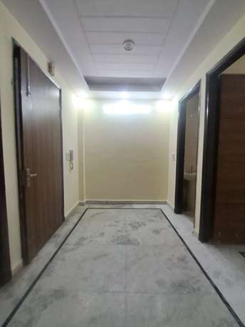 3 BHK Builder Floor For Rent in Raghu Nagar Delhi 7100874