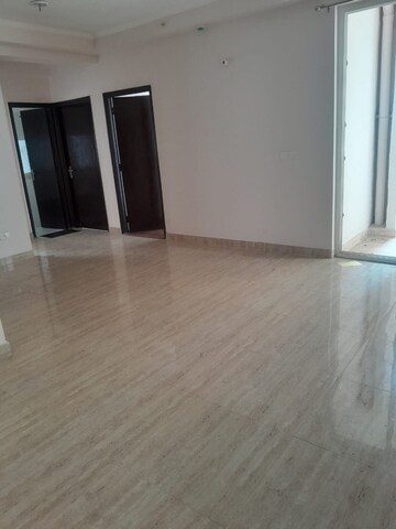 Room in 2 BHK Apartment at Gaur City 2 - 14th Avenue, Sector 16c Greater Noida – for Sale