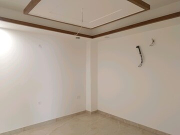 Master Bedroom in 4 BHK Builder Floor at Sector 28 – for Sale