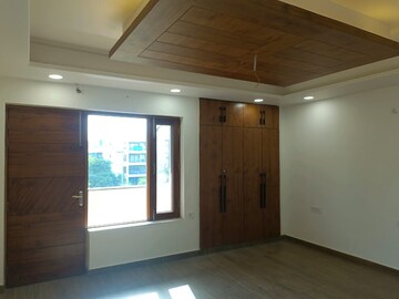 Bedroom in 4 BHK Builder Floor at Sector 28 – for Sale