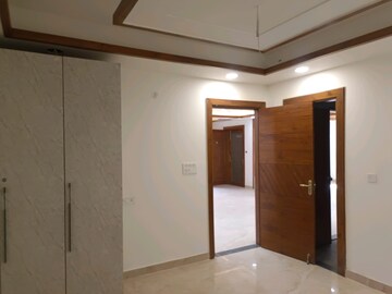 Room in 4 BHK Builder Floor at Sector 28 – for Sale