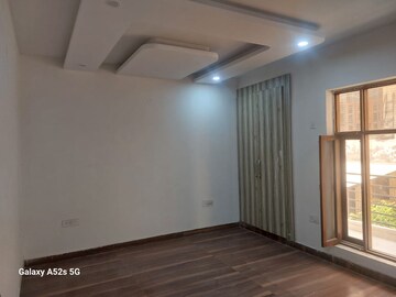 Bedroom in 4 BHK Builder Floor at Green Fields Colony – for Sale