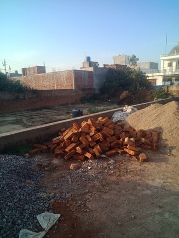  Plot For Sale in Jankipuram