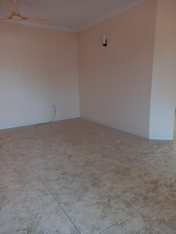 Room in 3 BHK Builder Floor at Puri Vip Floors, Sector 81 – for Sale