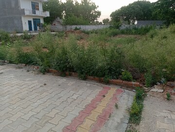 Master Bedroom in 3 BHK Independent House at Ashoka NCR Green Extension, Sector 1 Greater Noida – for Sale