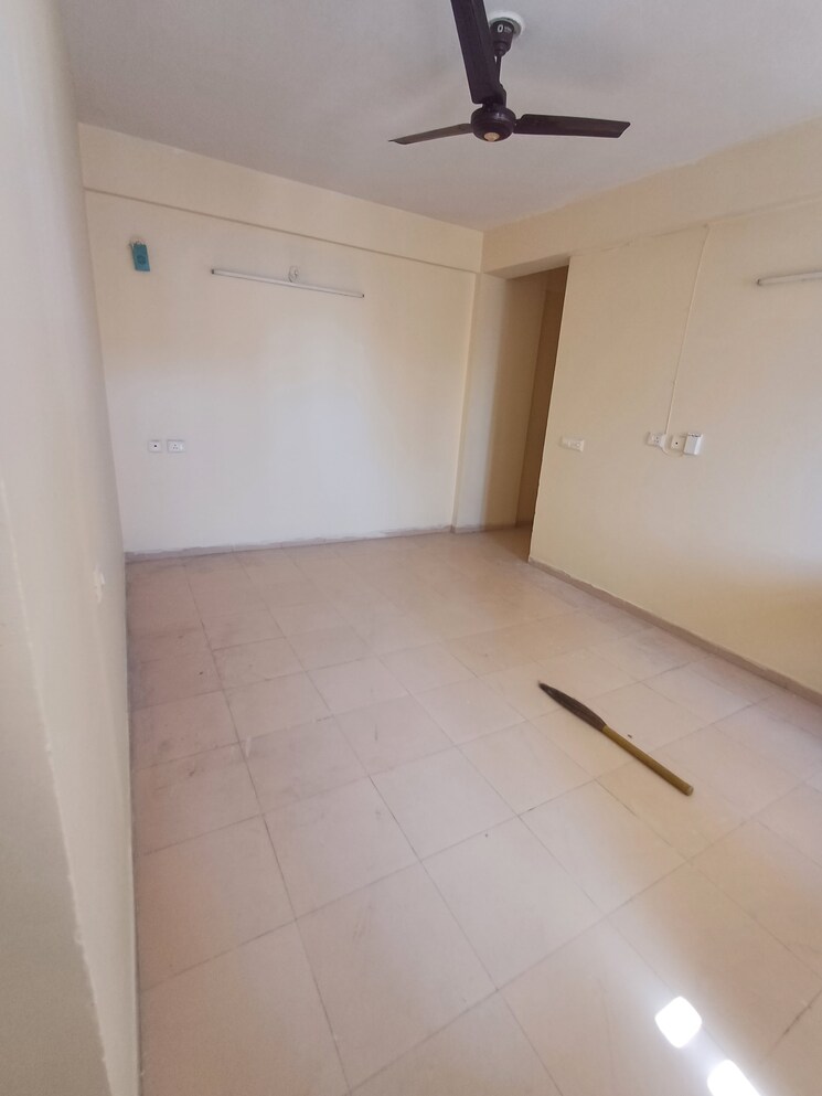 Living Room, auric-city-homes 3 Bedroom 672 Sq.Ft. Apartment In Sector 82 Faridabad 7104858