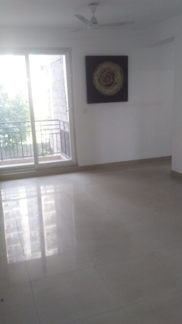 Room in 3 BHK Apartment at MGH Mulberry County, Sector 70 – for Sale