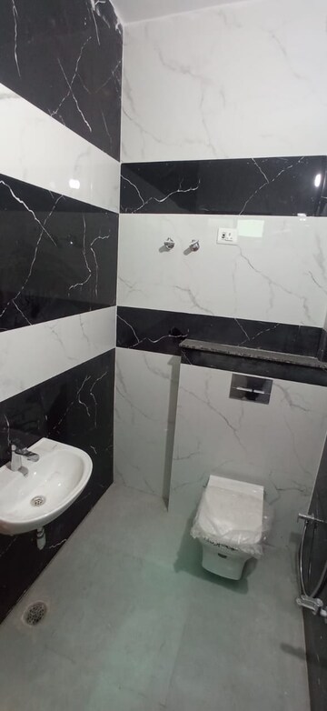 Master Bedroom in 3 BHK Independent House at Faizabad Road – for Sale