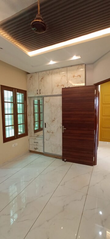 Room in 3 BHK Independent House at Faizabad Road – for Sale
